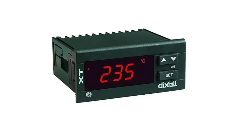 XT110C-5C0TU PTC/NTC/PT100/TC230V THERMOSTAT UNIVERSEL ENCASTRABLE